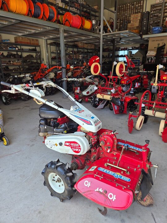 Shibaura Cultivator AMC-800S  앞좌측면