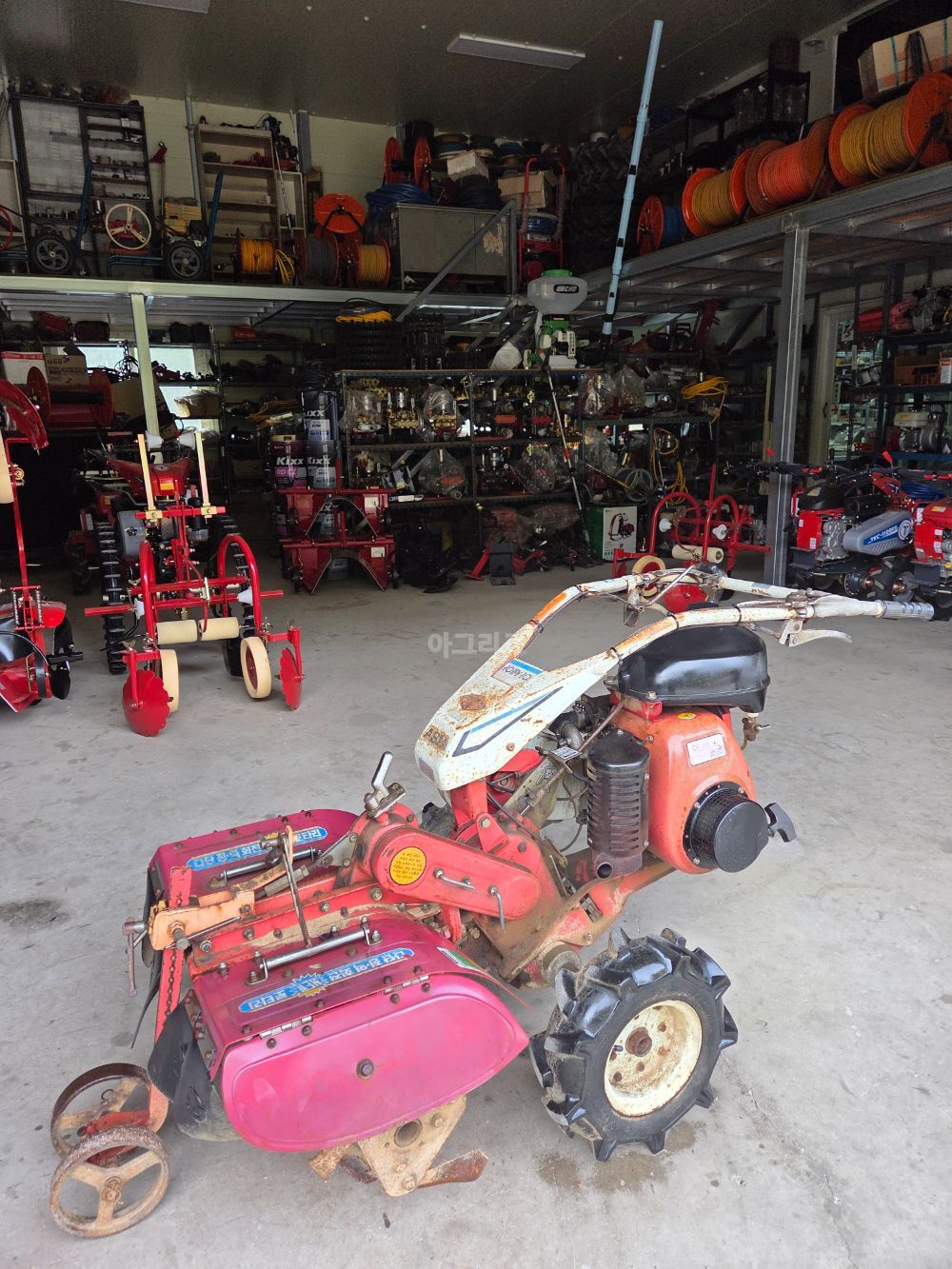 아세아 관리기 AMC-700 뒤우측면