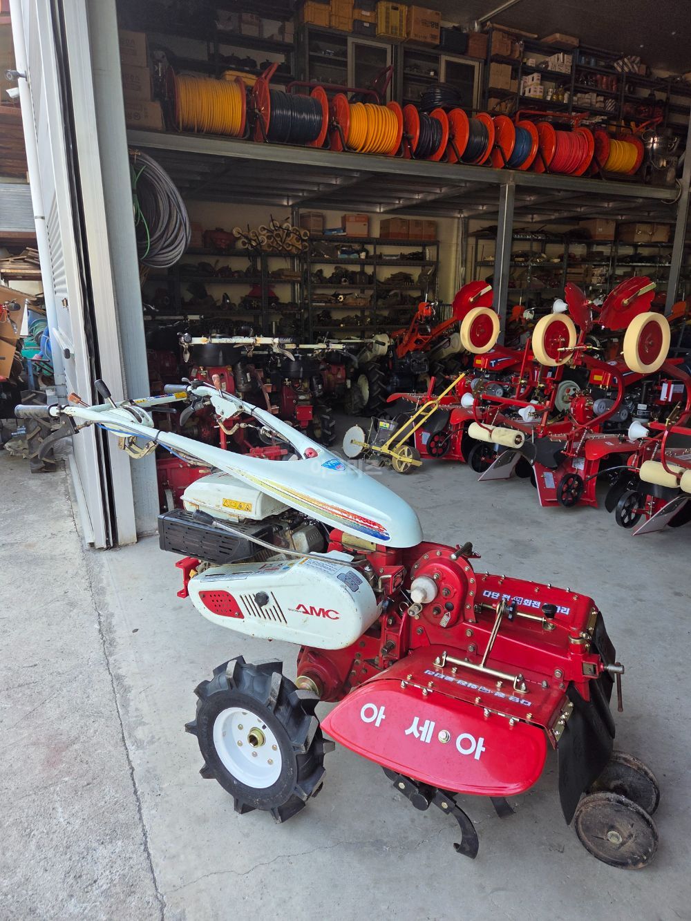 Shibaura Cultivator AMC-900SM  뒤우측면