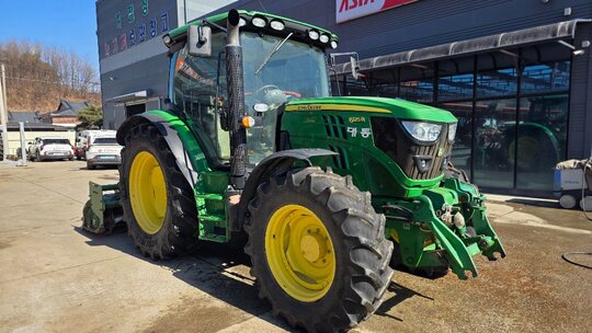 존디어 트랙터 6105R (105마력) 앞좌측면