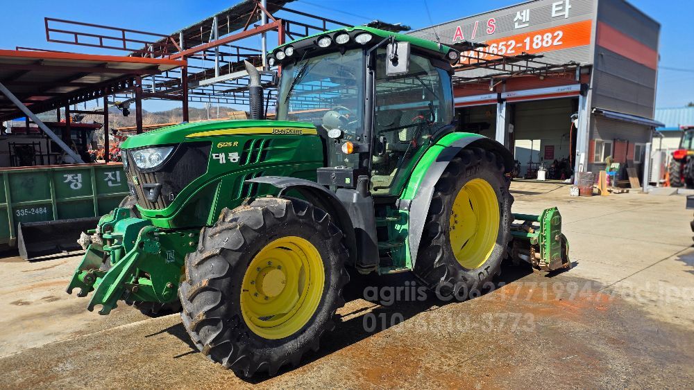 존디어 트랙터 6105R (105마력) 뒤우측면