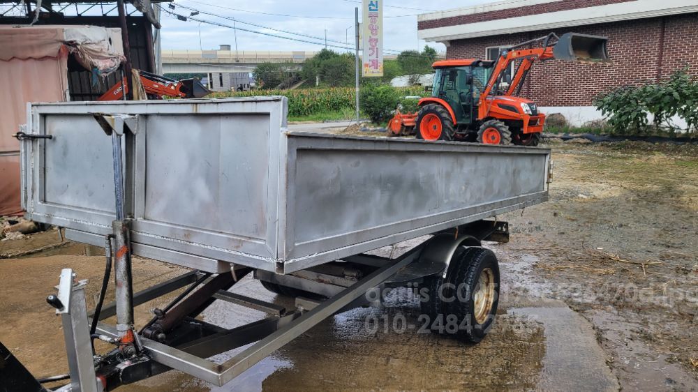 자가 집적제작 트레일러 유압덤프. 트래일러 뒤우측면