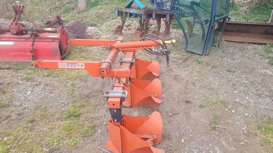  배토기50hP~70hp 배토기  앞좌측면