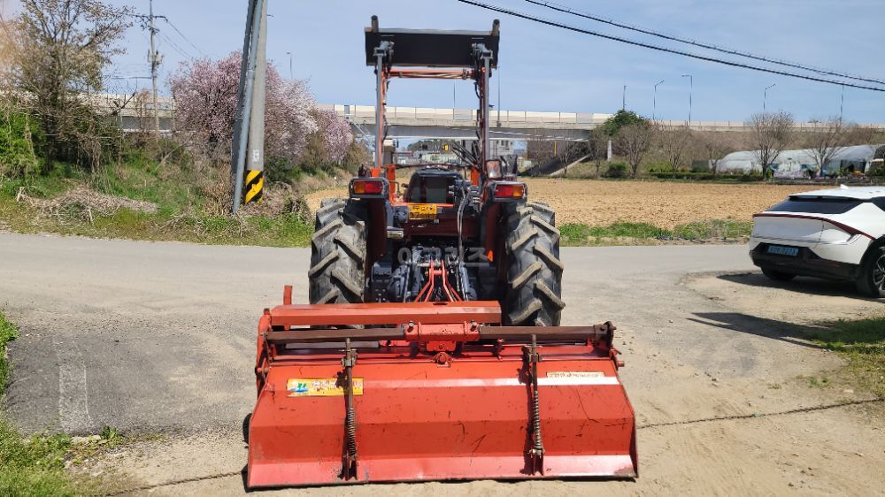 Kubota Tractor L550 (55hp) 뒤우측면