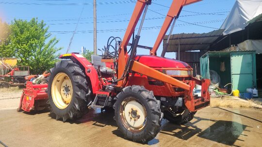 국제 트랙터 AF350 (35마력) 앞좌측면
