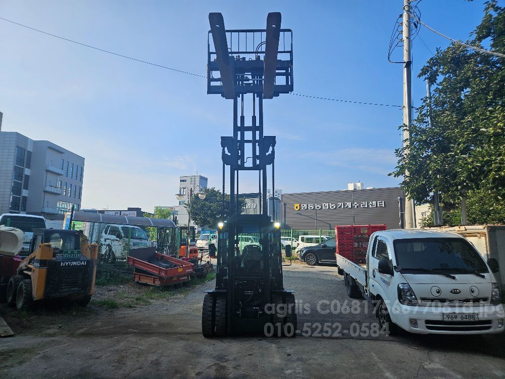  Forklift 미니5톤 (5톤) 뒤우측면