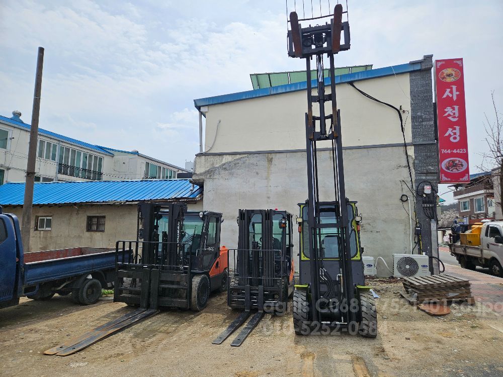 클라크 지게차 GTS30H (3.0톤) 뒤우측면