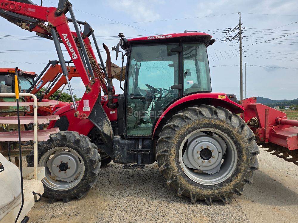 TYM Tractor TX753 (75hp) 뒤우측면