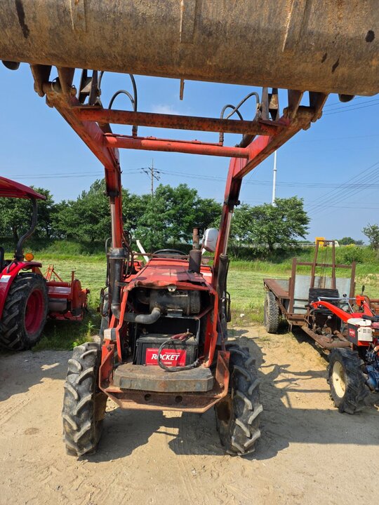 대동 트랙터 L3502 (35마력) 앞좌측면