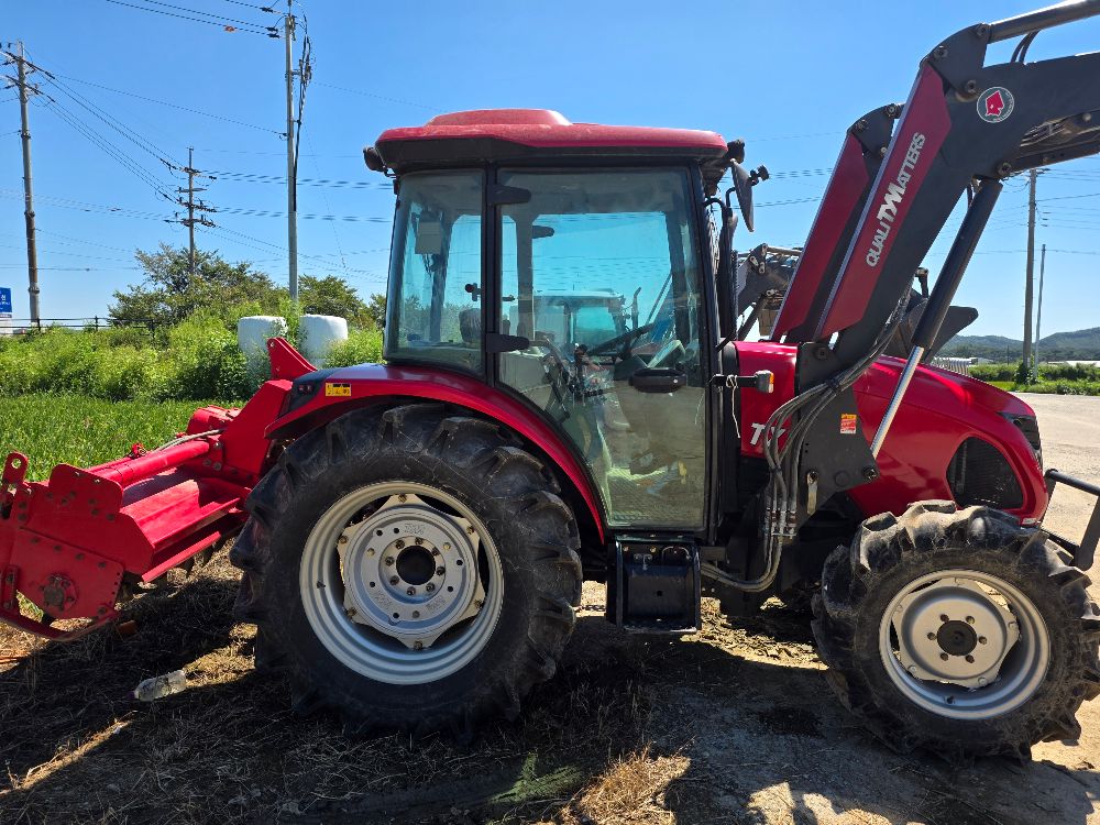 TYM Tractor TX62 (62hp) 뒤우측면