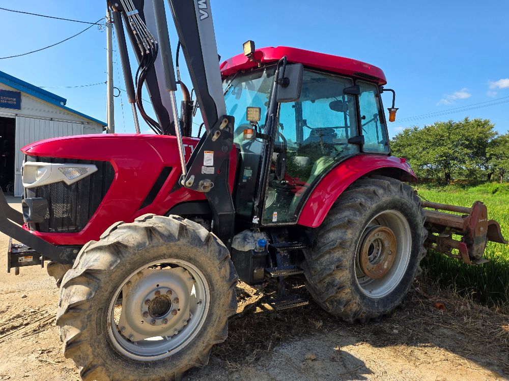 TYM Tractor T110 (111.5hp) 뒤우측면