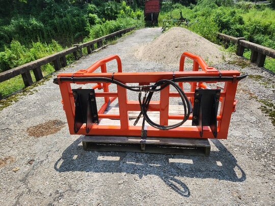  베일 Bale Gripper 120  앞좌측면