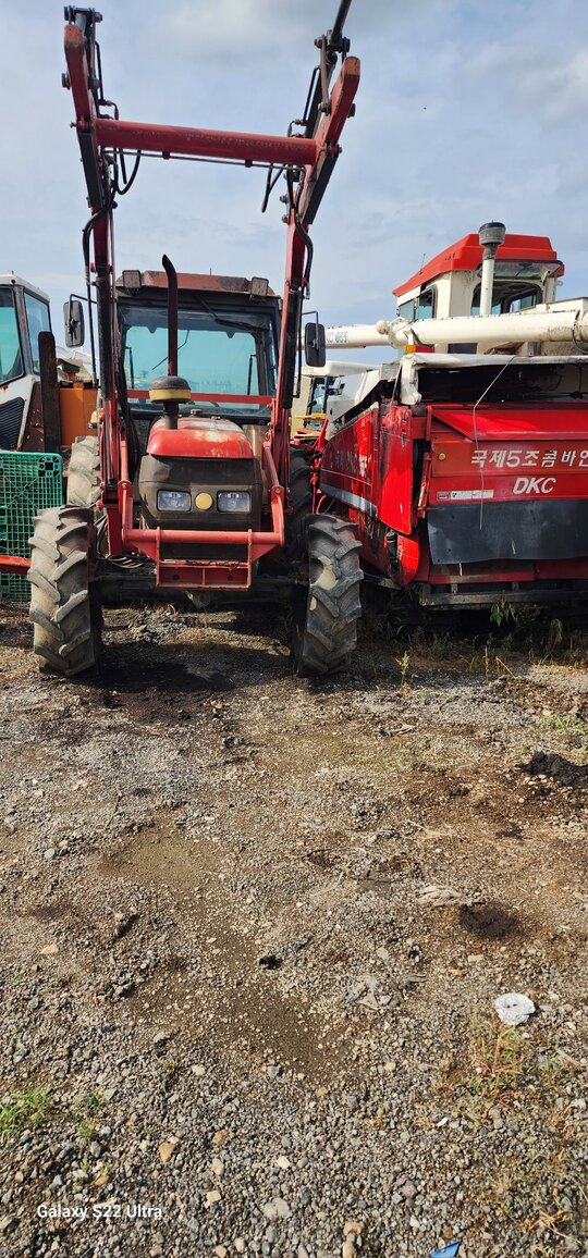 LS Tractor LT550D (55hp) 앞좌측면