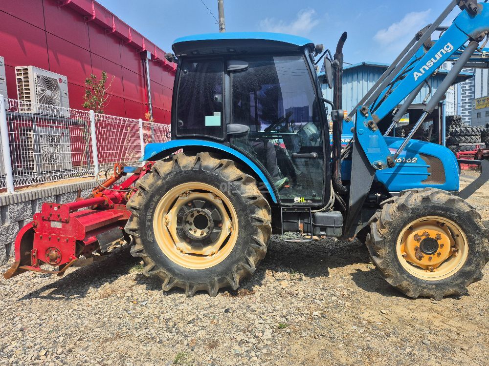 LS Tractor U6162 (62hp) 뒤우측면