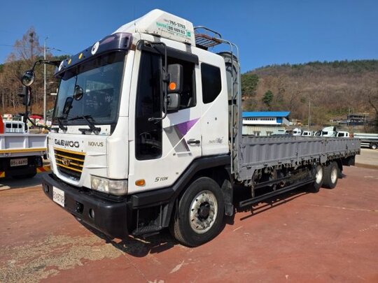 타타대우 노부스4.5톤 트럭 5톤 화물차 카고 4.5t 앞좌측면