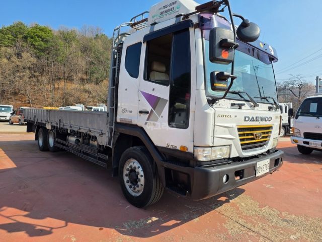 타타대우 노부스4.5톤 트럭 5톤 화물차 카고 4.5t 뒤우측면