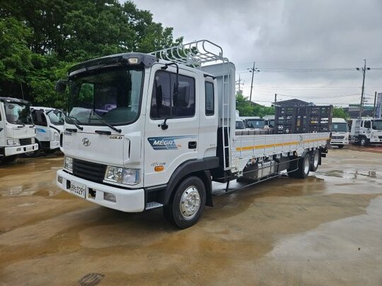 Hyundai 메가4.5톤 자동사다리차 메가5톤 카고트럭 4.5t  앞좌측면