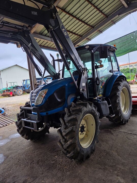 LS 트랙터 XP7102-EDPS-M (102마력) 앞좌측면