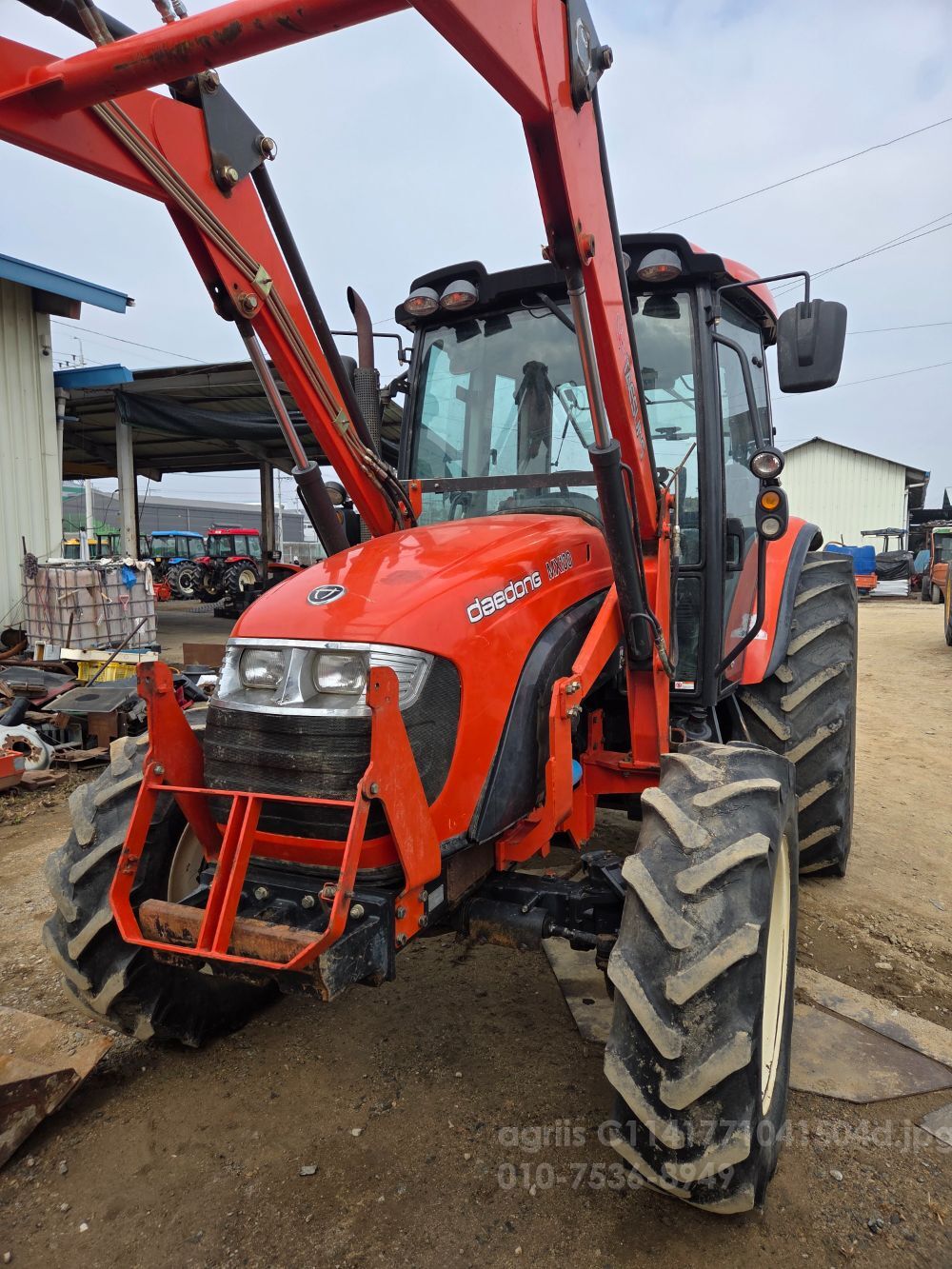 대동 트랙터 MX100 (100마력) 뒤우측면