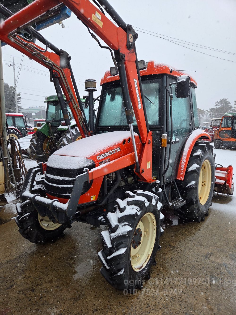 Daedong Tractor D500 (50hp) 뒤우측면