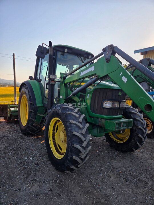 JohnDeere Tractor 6330 (105hp) 앞좌측면