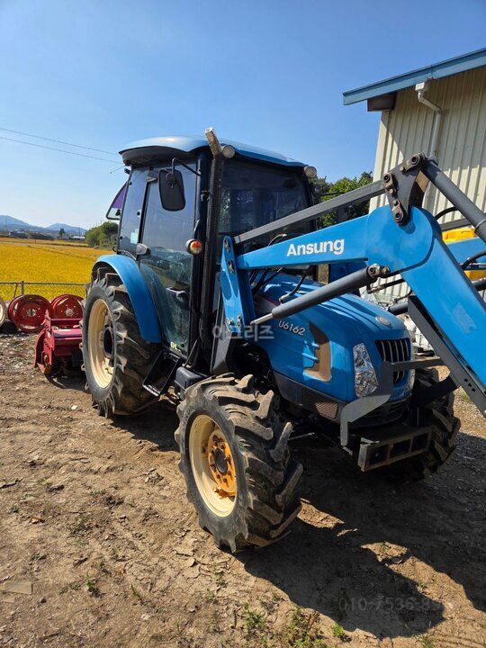 LS 트랙터 U6162 (62마력) 앞좌측면