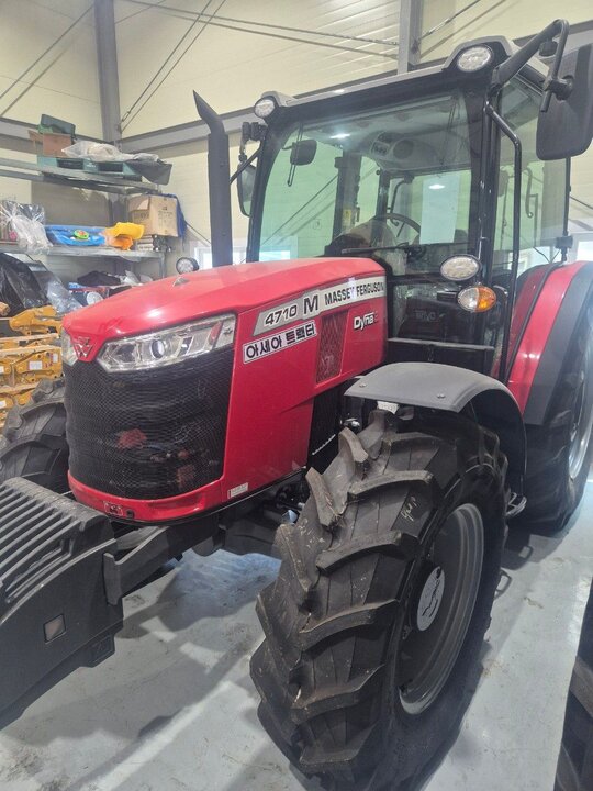 아세아 MF 트랙터 MF4710 (100마력) 앞좌측면