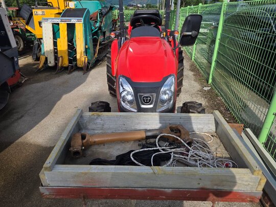 Daedong Tractor LK280 (25hp) 앞좌측면