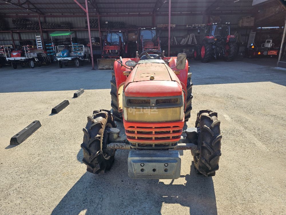 대동 트랙터 D380L (38마력) 뒤우측면