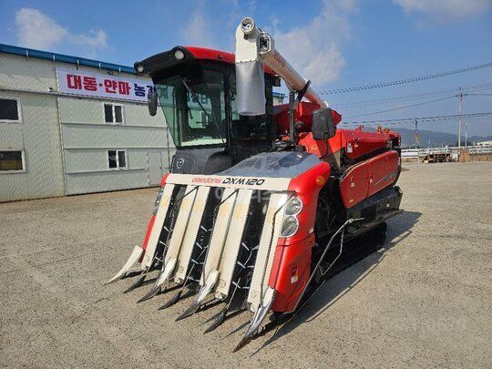 Daedong Combine Harvester DXM120 (6Rows) 앞좌측면