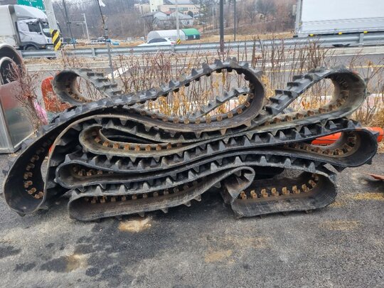 대동 콤바인 DXM85 (5조식) 앞좌측면