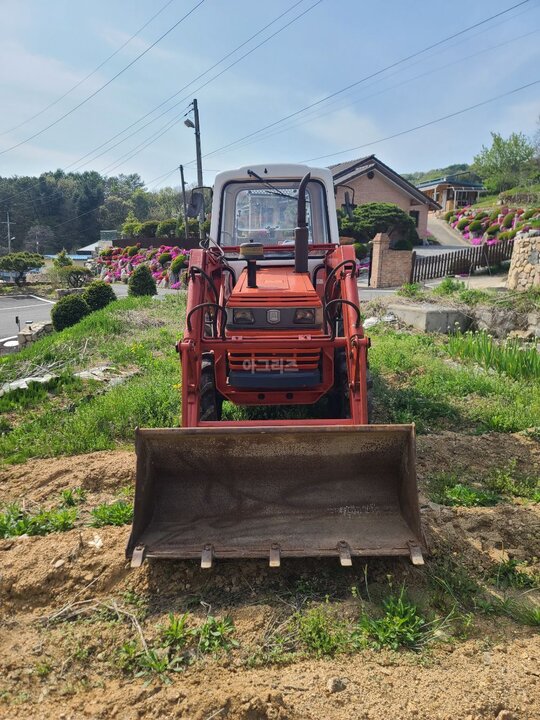 대동 트랙터 D3503 (35마력) 앞좌측면