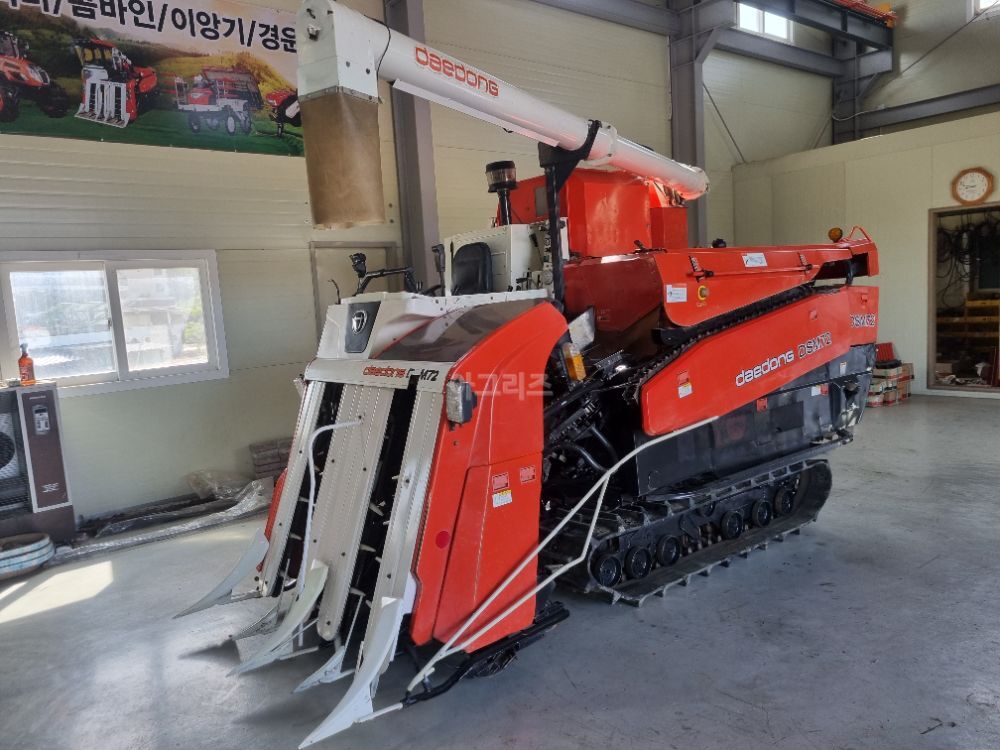 대동 콤바인 DSM72G (4조식) 뒤우측면