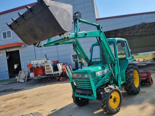 Daedong Tractor L3503-D (35hp) 앞좌측면