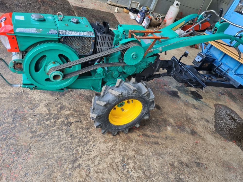 Daedong Power Tiller ND80E (8hp) 뒤우측면