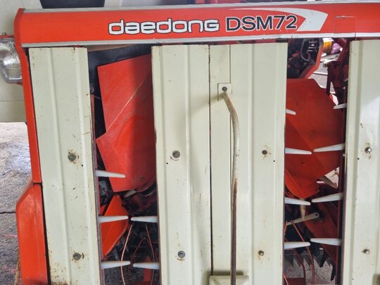대동 콤바인 DSM72G (4조식) 앞좌측면