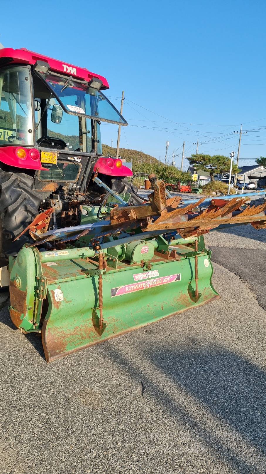 TYM Tractor T653 (65hp) 측면