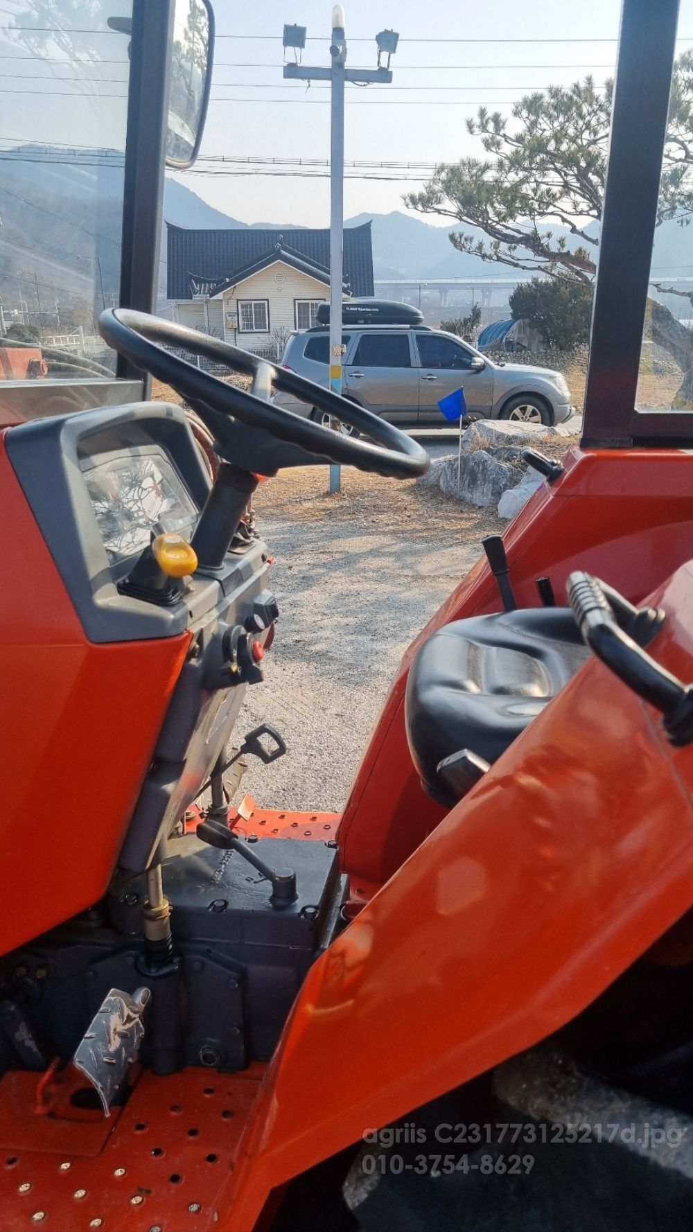 대동 트랙터 D4351 (43마력) 뒤우측면