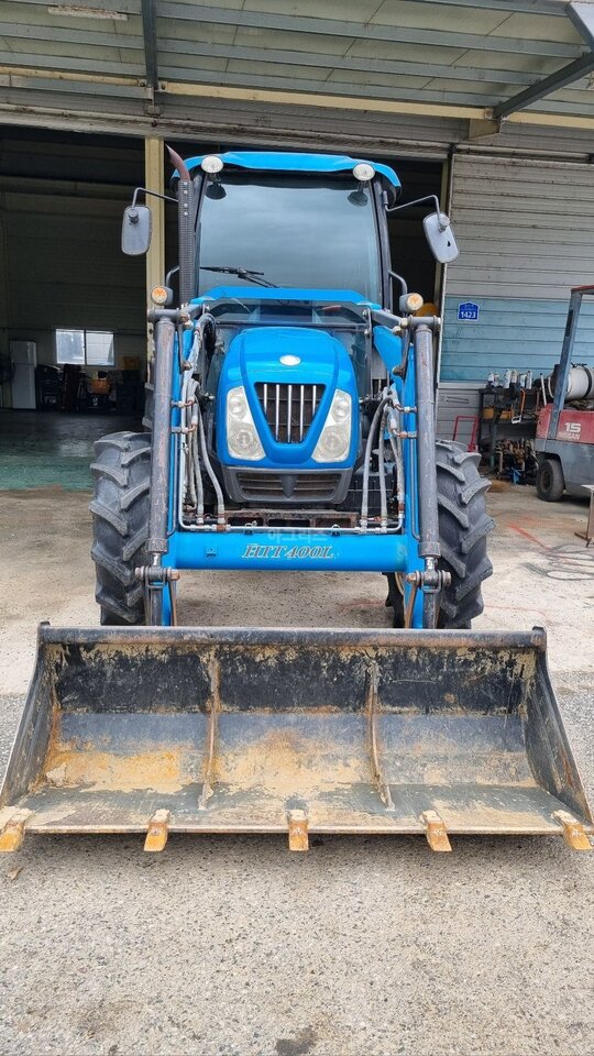 LS 트랙터 U6152 (52마력) 앞좌측면