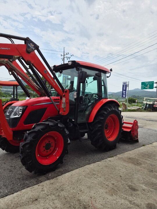 대동 트랙터 RX730PSC (73마력) 앞좌측면