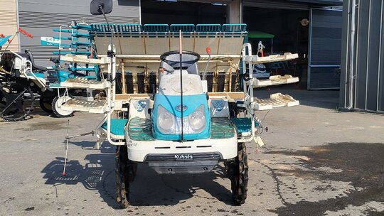 Kubota Rice transplanter SPU65 (6Rows) 앞좌측면