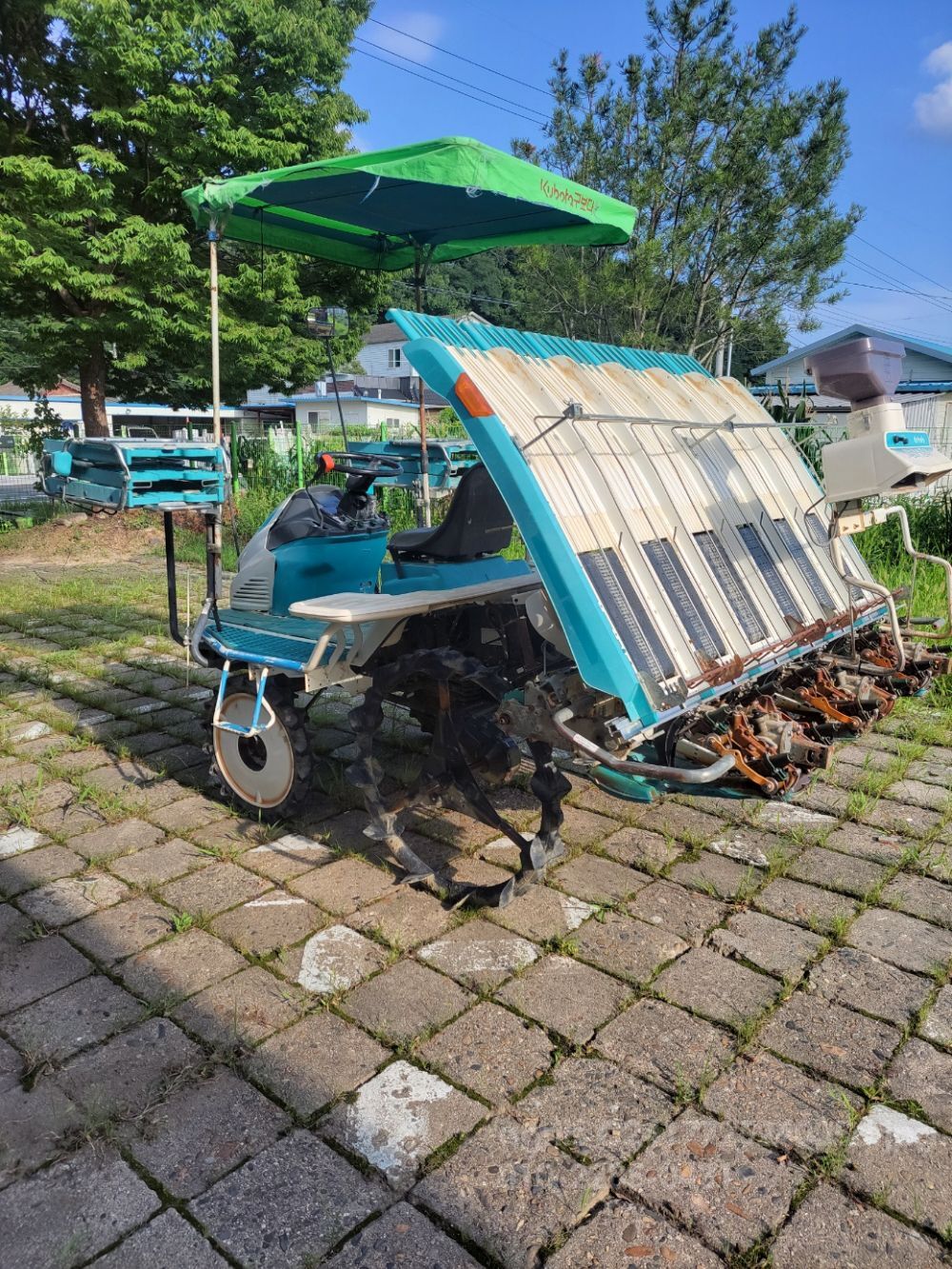 Kubota Rice transplanter KEP67R (6Rows) 뒤우측면