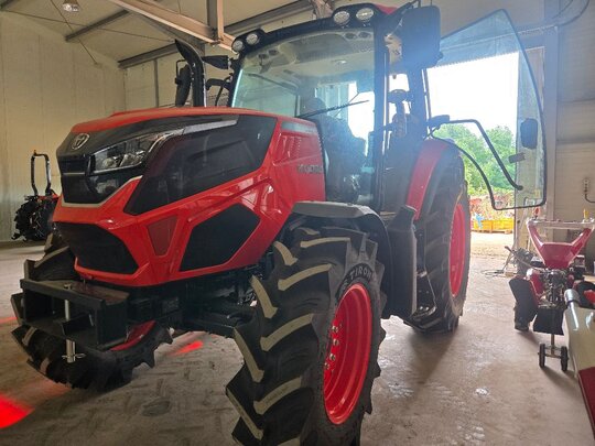 Daedong Tractor HX1200 (127hp) 앞좌측면
