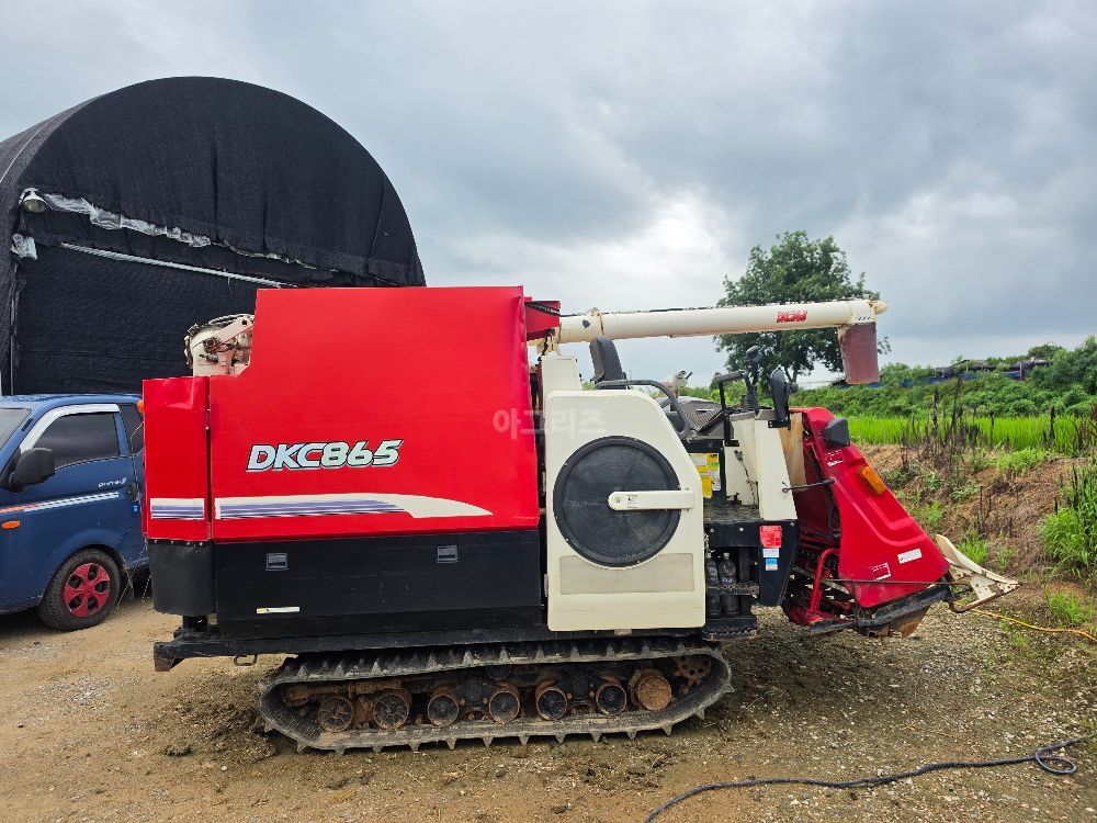 Kukje Combine Harvester DKC865 (5Rows) 뒤우측면