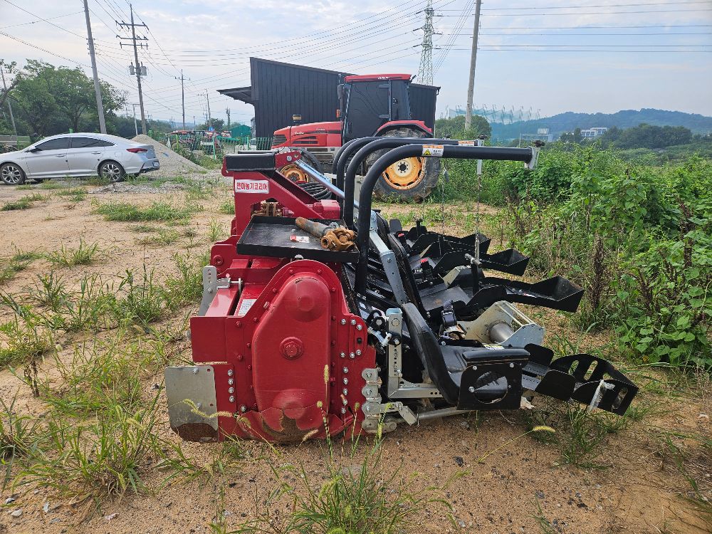 얀마 고구마정식기 ISg-4 뒤우측면