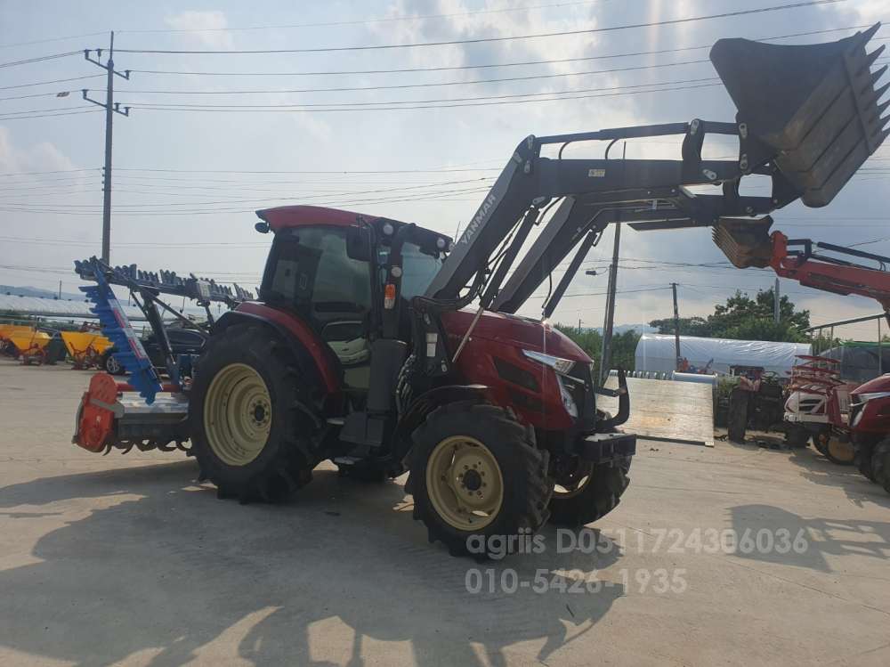 Yanmar Tractor YT5113A (113hp) 측면