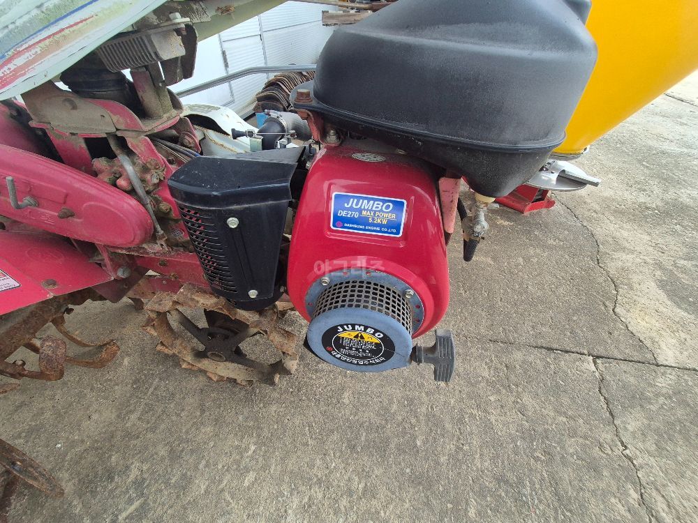 Shibaura Cultivator AMC-880 (6.5hp) 뒤우측면