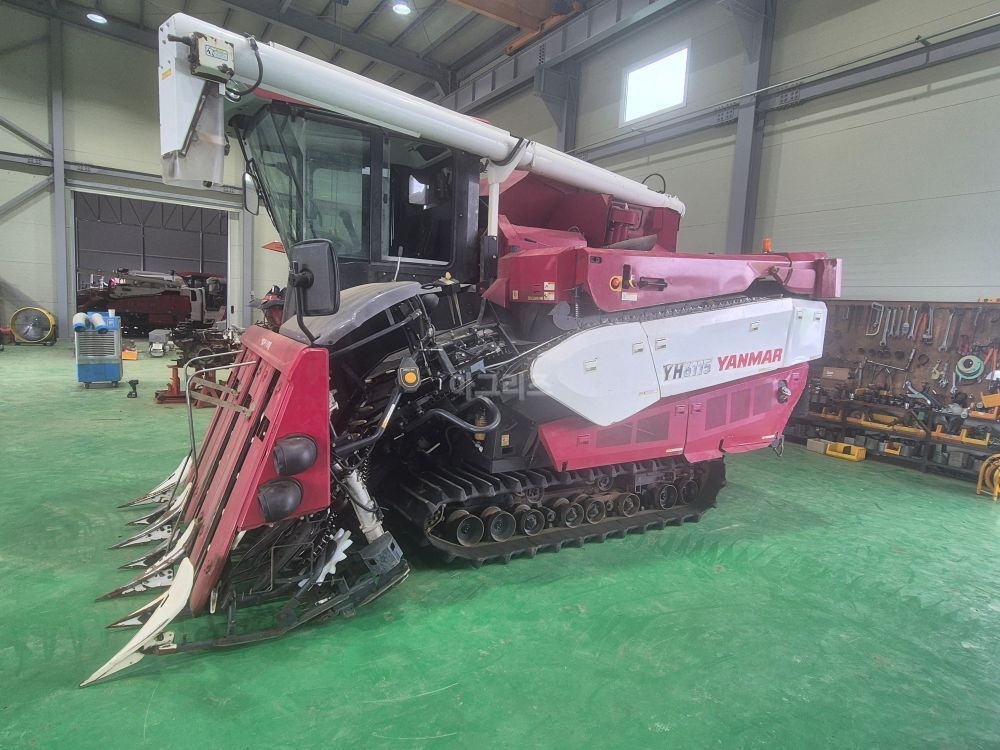 Yanmar Combine Harvester YH6115 (6Rows) 뒤우측면