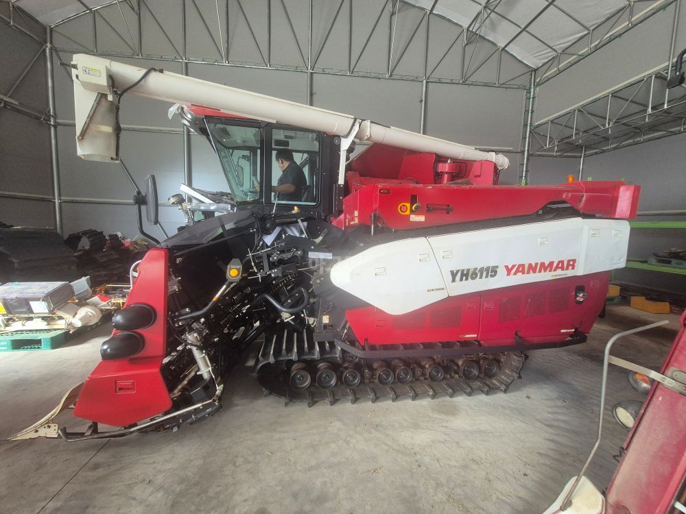Yanmar Combine Harvester YH6115 (6Rows) 뒤우측면