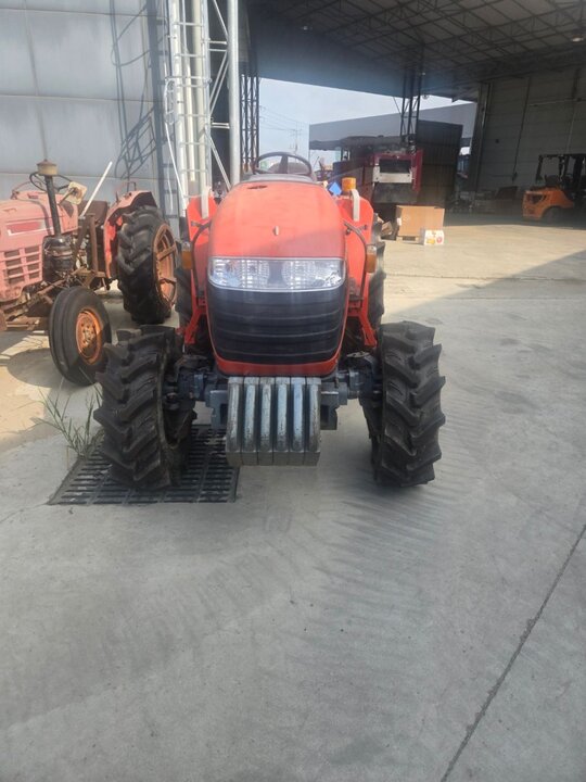 대동 트랙터 D470 (470마력) 앞좌측면